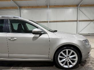 Skoda Octavia 1.4TSI Greentech 103kW Automaat Pano Elegance BusinessLine picture 14