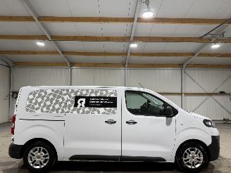 krockskadad bil bedrijf Fiat Scudo 1.5MultiJet 75kW L2H1 2022/8