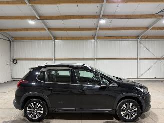 Coche accidentado Peugeot 2008 1.2PT 96kW Clima Allure 2018/11