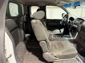 Nissan Navara 2.5dCi 140kW XE King Cab picture 20