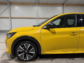 Peugeot e-208 50kWh 100kW EV GT Pack picture 13