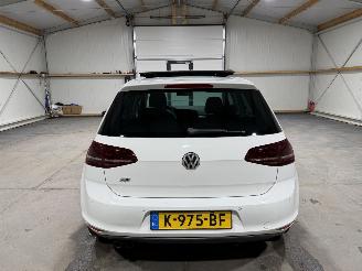 Volkswagen Golf 1.4TSI 103kW Automaat Pano ACT Highline Pano picture 7