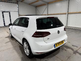 Volkswagen Golf 1.4TSI 103kW Automaat Pano ACT Highline Pano picture 12