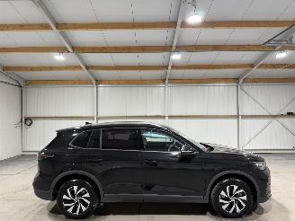 Damaged car Volkswagen Tiguan 1.5eHybrid 110KW Automaat Life Edition 2025/7