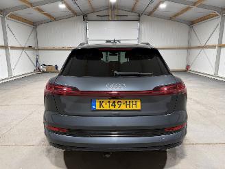 Audi E-tron 55 95kWh 300kW Quattro Business Edition luchtvering picture 7
