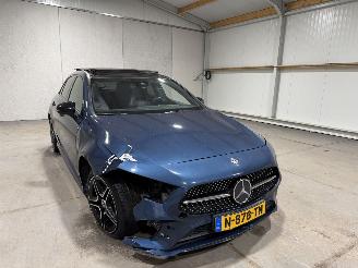 Mercedes A-klasse 220 140kW Automaat Pano 4MATIC Premium picture 3