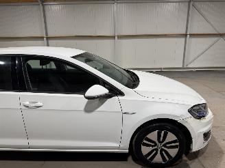 Volkswagen e-Golf 36kWh 100kW Automaat Clima Navi picture 14