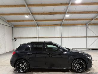 skadebil auto Mercedes A-klasse 250e 118kW Automaat Pano Business Solution AMG Limited 2021/2