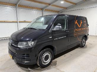 Volkswagen Transporter 2.0TDI 103kW L1H1 Highline picture 9