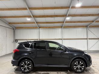 Unfallwagen Toyota Rav-4 2.0 112kW Automaat 4WD Style 2015/6