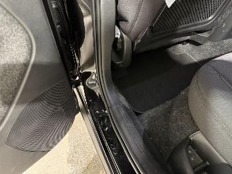 Volvo EX40 70kWh 178kW Single Motor Core picture 17