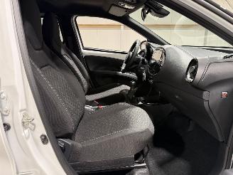 Toyota Aygo X 1.0VVT-i 53kW MT Pulse picture 31