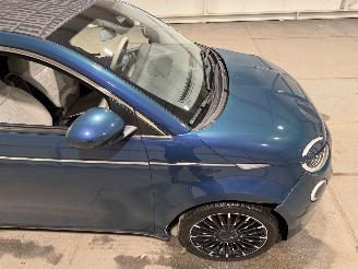 Fiat 500 42kWh 87kW Cabrio La Prima picture 18