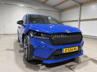Skoda Enyaq 60kWh 132kW Sportline picture 23