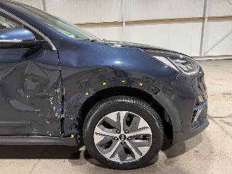 Kia e-Niro 64kWh 150kW DynamicPlusLine Schuifkanteldak picture 16