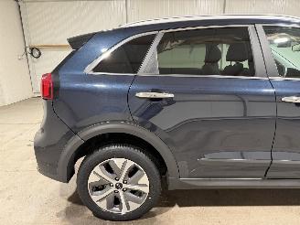 Kia e-Niro 64kWh 150kW DynamicPlusLine Schuifkanteldak picture 35