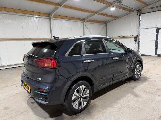 Kia e-Niro 64kWh 150kW DynamicPlusLine Schuifkanteldak picture 5