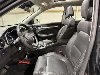 MG ZS 45kWh 105kW Pano Leder Luxury picture 30