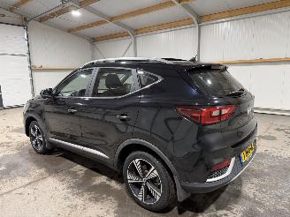 MG ZS 45kWh 105kW Pano Leder Luxury picture 11