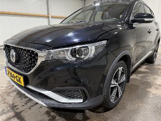 MG ZS 45kWh 105kW Pano Leder Luxury picture 24