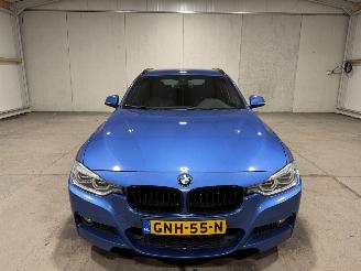 BMW 3-serie 320i 135kW Automaat High Executive picture 4