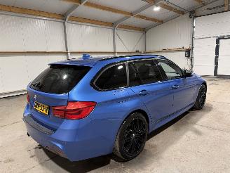 BMW 3-serie 320i 135kW Automaat High Executive picture 5