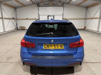 BMW 3-serie 320i 135kW Automaat High Executive picture 7