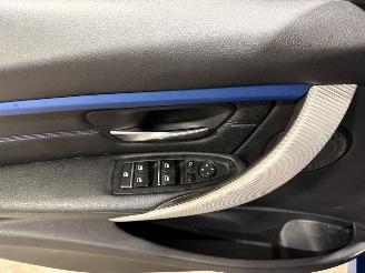 BMW 3-serie 320i 135kW Automaat High Executive picture 15