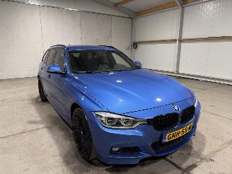 BMW 3-serie 320i 135kW Automaat High Executive picture 3