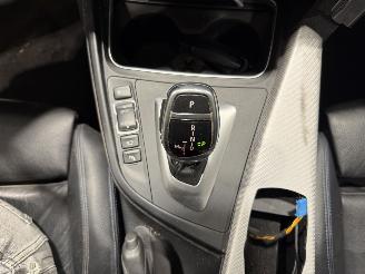 BMW 3-serie 320i 135kW Automaat High Executive picture 19