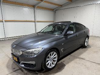 BMW 3-serie GT 320i 135kW Automaat Pano High Executive picture 9