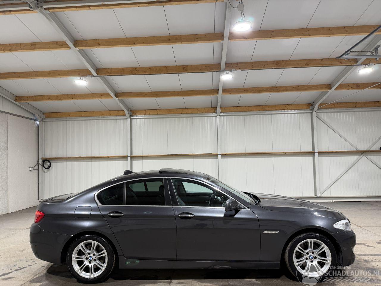 BMW 5-serie 523i 3.0 150kW Automaat Pano Leder