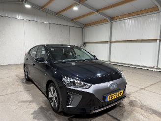 Hyundai Ioniq 28kWh 88kW Comfort EV picture 3