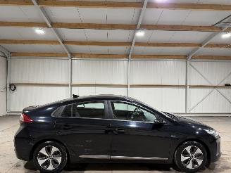 Coche accidentado Hyundai Ioniq 28kWh 88kW Comfort EV 2019/1