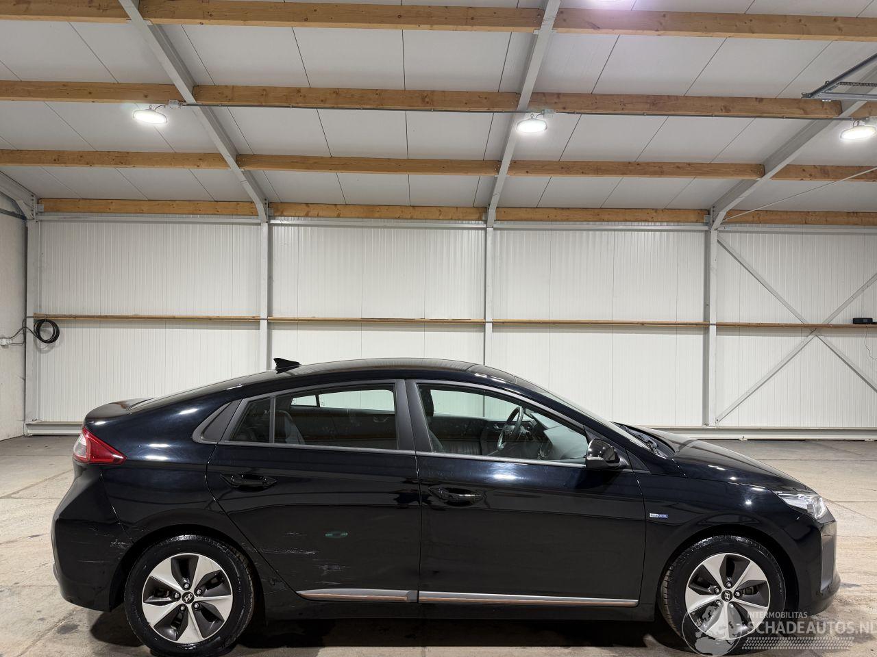 Hyundai Ioniq 28kWh 88kW Comfort EV