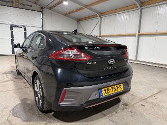 Hyundai Ioniq 28kWh 88kW Comfort EV picture 13