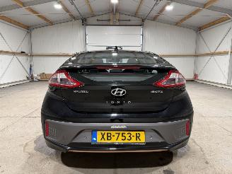Hyundai Ioniq 28kWh 88kW Comfort EV picture 14