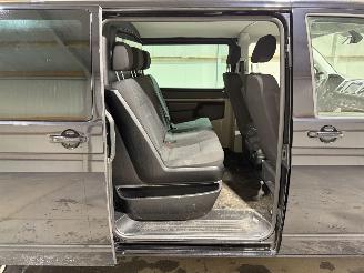Volkswagen Transporter 2.0TDI 110kW D.C. L2 HigLine picture 20