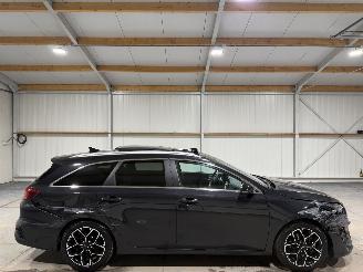 Voiture accidenté Kia Ceed 1.5 T-GDi GT-PlusLine 2024/12