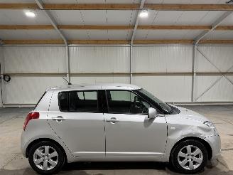 Auto incidentate Suzuki Swift 1.3 68kW Airco Shogun 2008/7