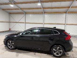Volvo V-40 2.0D2 88kW R-Design Business picture 10