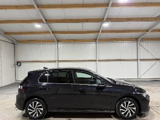 skadebil auto Volkswagen Golf 1.4eHybrid 110kW Automaat Style 2022/6