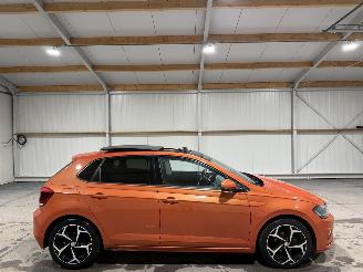 krockskadad bil auto Volkswagen Polo 1.0TSI 70kW Pano Highline 2019/1