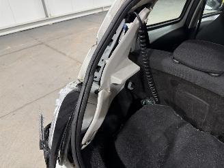 Peugeot 108 1.0e-VTi 53kW Airco Active Top! picture 28