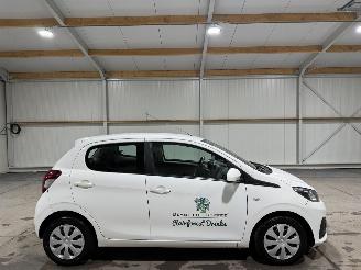uszkodzony samochody osobowe Peugeot 108 1.0e-VTi 53kW Airco Active Top! 2018/12