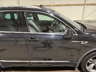 Volkswagen Tiguan 1.4TSI 110kW Automaat ACT Highline picture 18