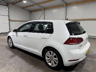 Volkswagen Golf 1.5TSI 96kW Automaat Comfortline picture 11
