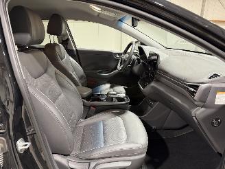 Hyundai Ioniq 38kWh 100kW Automaat Premium EV picture 35