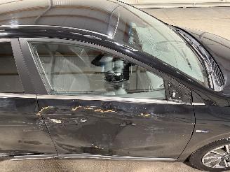Hyundai Ioniq 38kWh 100kW Automaat Premium EV picture 18