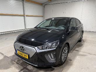 Hyundai Ioniq 38kWh 100kW Automaat Premium EV picture 10